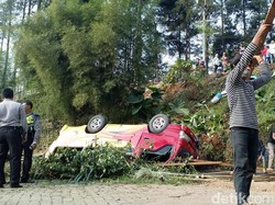 Ini Daftar Korban Kecelakaan Minibus di Lokasi Wisata Pacet