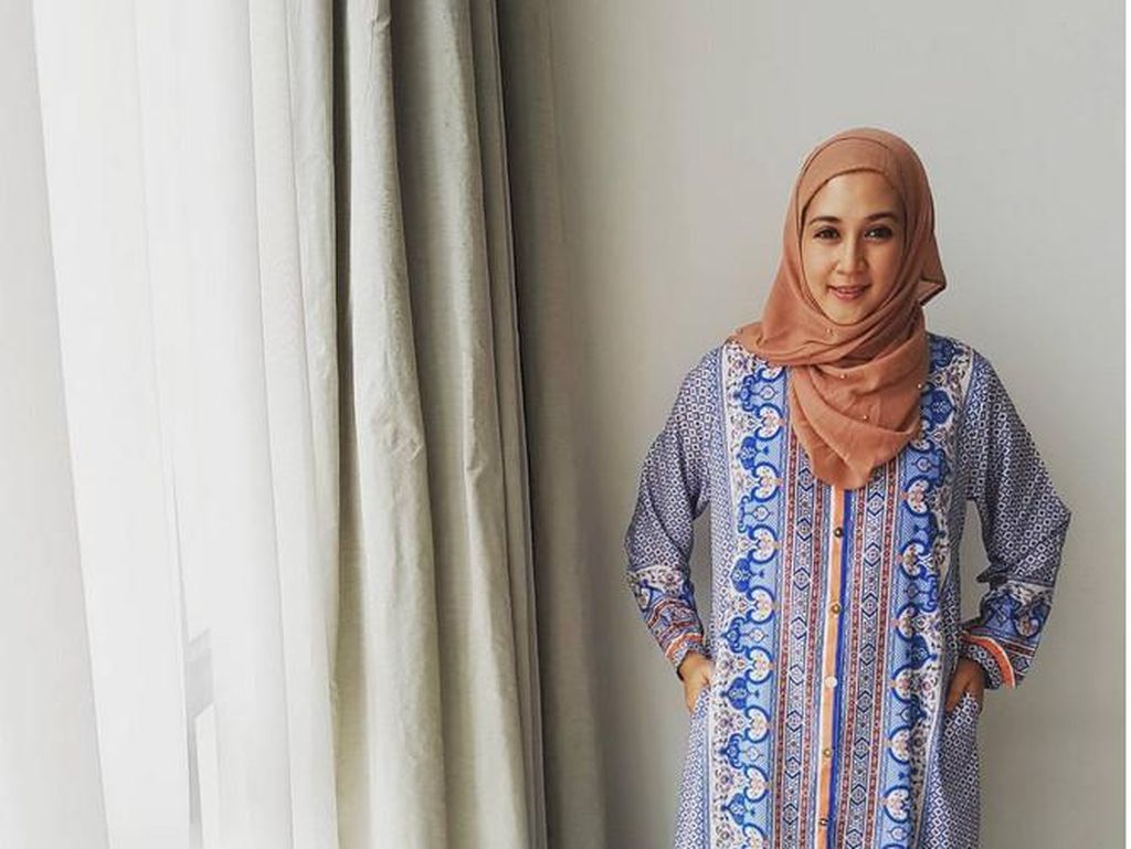 Ini Isi Putusan Cerai Verstek Dina Lorenza dan Ghatan Ini Isi Putusan Cerai Verstek Dina Lorenza dan Ghatan
