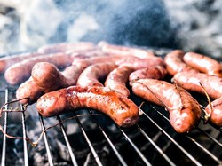 Waduh! Salah Ketik Nama, Foto Produk Sosis Ini Jadi Viral