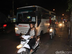 Arus Lalin Kadungora-Leles Garut Ramai Lancar di Kedua Arah