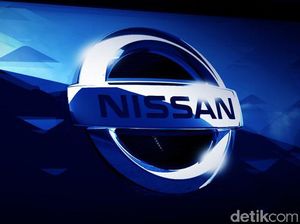 Nissan Bocorkan Grille Terbaru Mobil Listrik LEAF