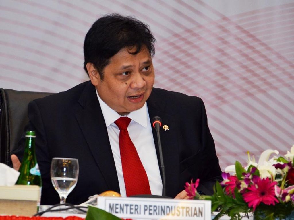 Revisi Daftar Negatif Investasi akan Diselesaikan Jumat Pekan Ini Revisi Daftar Negatif Investasi akan Diselesaikan Jumat Pekan Ini