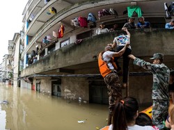 33 Orang Tewas Akibat Banjir di China