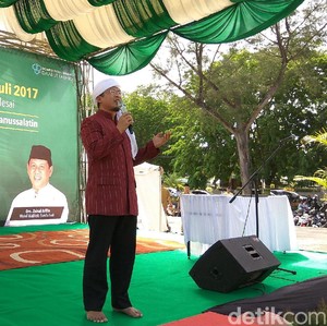 Gaun Pengantin Syar i Rancangan Putri Aa Gym Ini Laris Gaun Pengantin Syar i Rancangan Putri Aa Gym Ini Laris