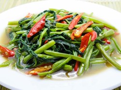 Ini 4 Resep Praktis Mengolah Bayam dan Kangkung