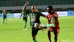 Skor Kacamata di Laga PS TNI vs Arema