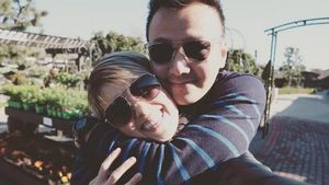 Supermesra, Agnez Mo dan Wijaya Saputra Makin Lengket