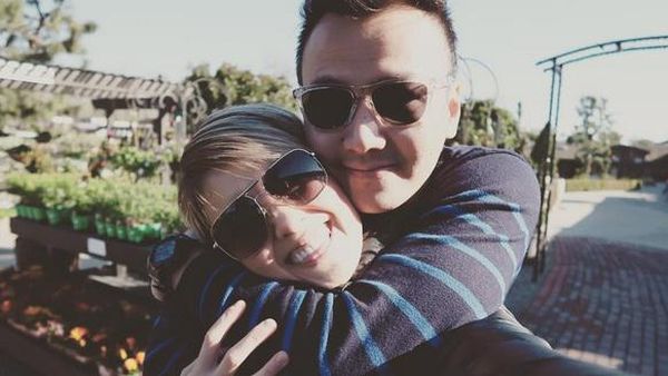 Supermesra, Agnez Mo dan Wijaya Saputra Makin Lengket