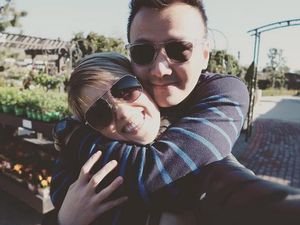 Supermesra, Agnez Mo dan Wijaya Saputra Makin Lengket Supermesra, Agnez Mo dan Wijaya Saputra Makin Lengket