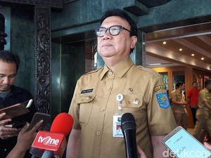 Mendagri Pertimbangkan Status PNS Fidelis yang Dibui karena Ganja Mendagri Pertimbangkan Status PNS Fidelis yang Dibui karena Ganja