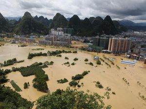 Video: Curah Hujan Ekstrem Melanda China