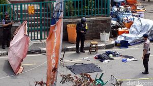 Tas Mencurigakan di ITC Depok Ternyata Berisi Pakaian