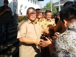 Hari Pertama Kerja, Kehadiran PNS di Jabar Hampir 100 Persen