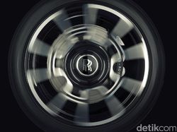 Rolls-Royce Cetak Rekor Penjualan dalam 115 Tahun