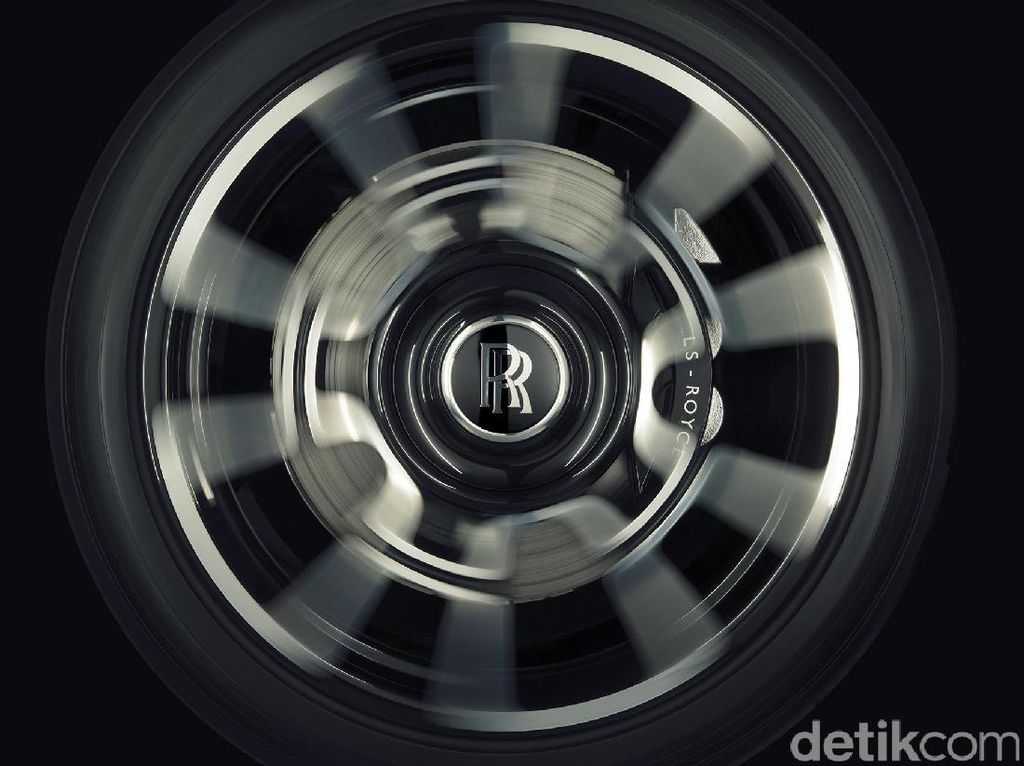 Rolls-Royce Cetak Rekor Penjualan dalam 115 Tahun Rolls-Royce Cetak Rekor Penjualan dalam 115 Tahun