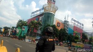 Ada Tas Tertinggal Diduga Bom di depan ITC Depok