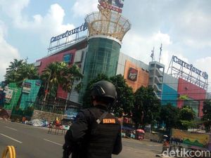 Ada Tas Tertinggal Diduga Bom di depan ITC Depok