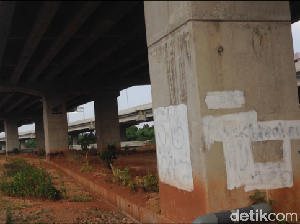 Belum Jadi, Tol Becakayu Kalimalang Sudah Dikotori Coretan