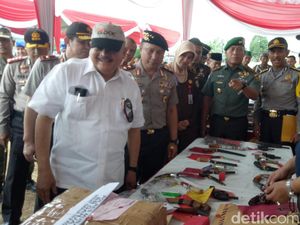 Polda Sumsel Musnahkan 81 Senpi Rakitan dan Amankan 91 Pejudi