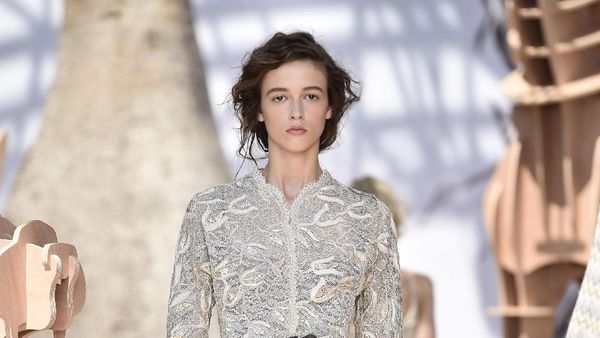 Foto: 20 Koleksi Busana Christian Dior Fall 2017 Couture