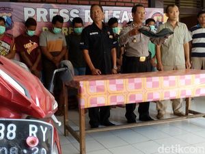 9 Pemuda Diringkus Polisi Gara-gara Rebutan Bunga Desa
