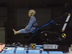 Awas, Kursi Anak Palsu Berserakan di Internet