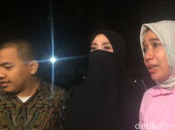 Firza Husein Minta Polisi Tangkap Penyebar Konten Pornografi