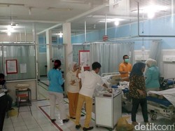 Tiga Pemudik Ditabrak Bus Kencono Wungu, 1 Tewas