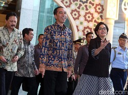 Jokowi: Kalau IHSG 6.000, Dirut BEI Jalan Kaki dari Mana ke Mana?