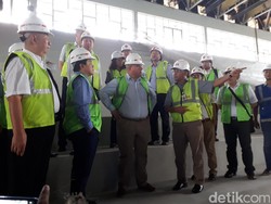 Terkait Piala Dunia Basket 2023, FIBA Tinjau Istora dan Hall A