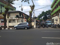 Perencanaan Peneror Polsek: Latihan Memanah dan Buat Bendera ISIS