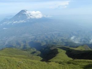 Indahnya Gunung Sumbing, Saudara Kembarnya Gunung Sindoro