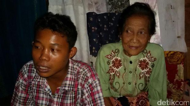 Congratulations and Rohaya, ABG and 71 year old grandmother from Baturaja OKU who are now husband and wife