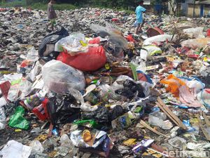 Jokowi soal Sampah: Barangnya Nyata, Dananya Ada tapi Nggak Beres-beres