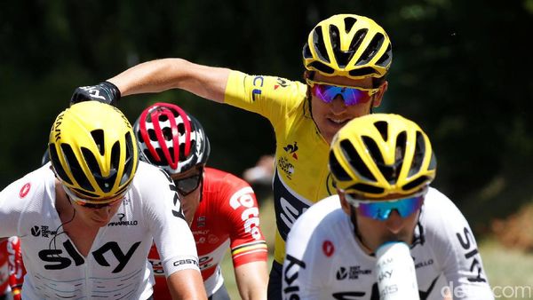 Para Pebalap Tour de France Unjuk Gigi