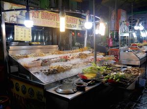 Foto: Wisata Kuliner Sepuasnya di Jalan Alor Kuala Lumpur