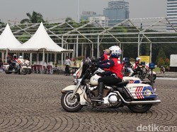 Mengintip Aksi Patwal Latihan Naik Moge di Monas