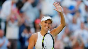 Si Cantik Wozniacki Kalahkan Babos