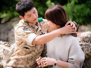 Pernikahan Song Joong Ki dan Song Hye Kyo Kabar Luar Biasa