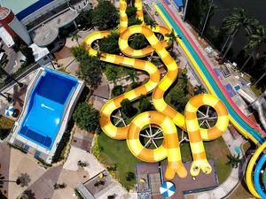 5 Waterpark Ini Bisa Bikin Kamu Segar Usai Mudik Lebaran