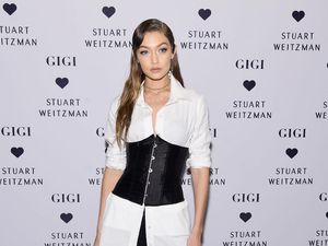 Viral, Tweet Gigi Hadid yang Bela Muslim Terkait Teror di New York Viral, Tweet Gigi Hadid yang Bela Muslim Terkait Teror di New York