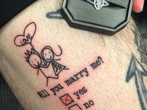 Viral, Pria Ini Lamar Kekasihnya dengan Tato Viral, Pria Ini Lamar Kekasihnya dengan Tato