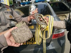 Bawa Senjata Tajam, 2 Orang Suporter Bola Ditangkap Polisi