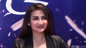 Apa Kabar Natalie Sarah? Senyumannya Itu Lho...