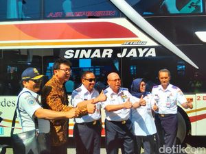 Kemenhub Luncurkan Bus Tingkat Antar Kota Antar Provinsi
