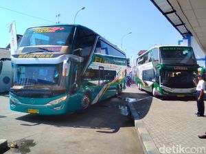 Harga Tiket Bus AKAP Berangsur Turun Setelah Sempat Naik 100% Harga Tiket Bus AKAP Berangsur Turun Setelah Sempat Naik 100%