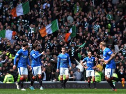 Pemain Klub Ini Dilarang Pakai Sepatu Warna Hijau