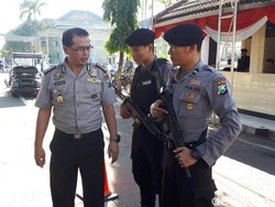 Periksa Mako, Kapolda Jatim Beri Sanksi Polisi yang Lengah