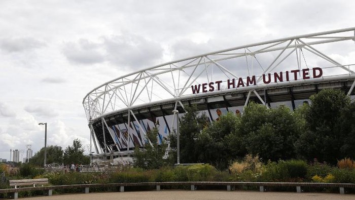 Senda Gurau Kubu West Ham dan Bayern