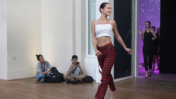 Ini Resep Bella Hadid Bisa Tampil Sempurna di Runaway
